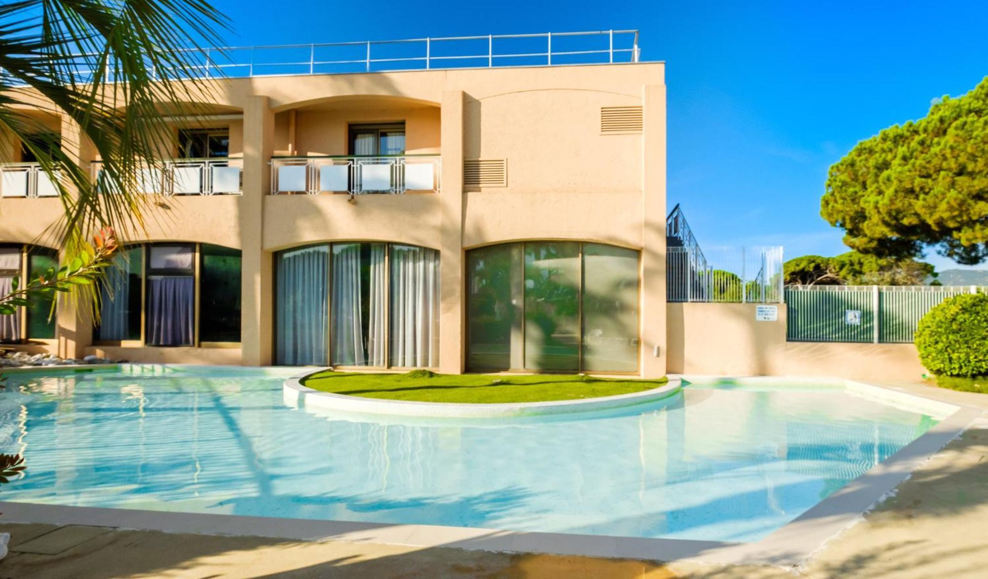 Residence Pierre & Vacances Les Rives De Cannes Mandelieu ภายนอก รูปภาพ