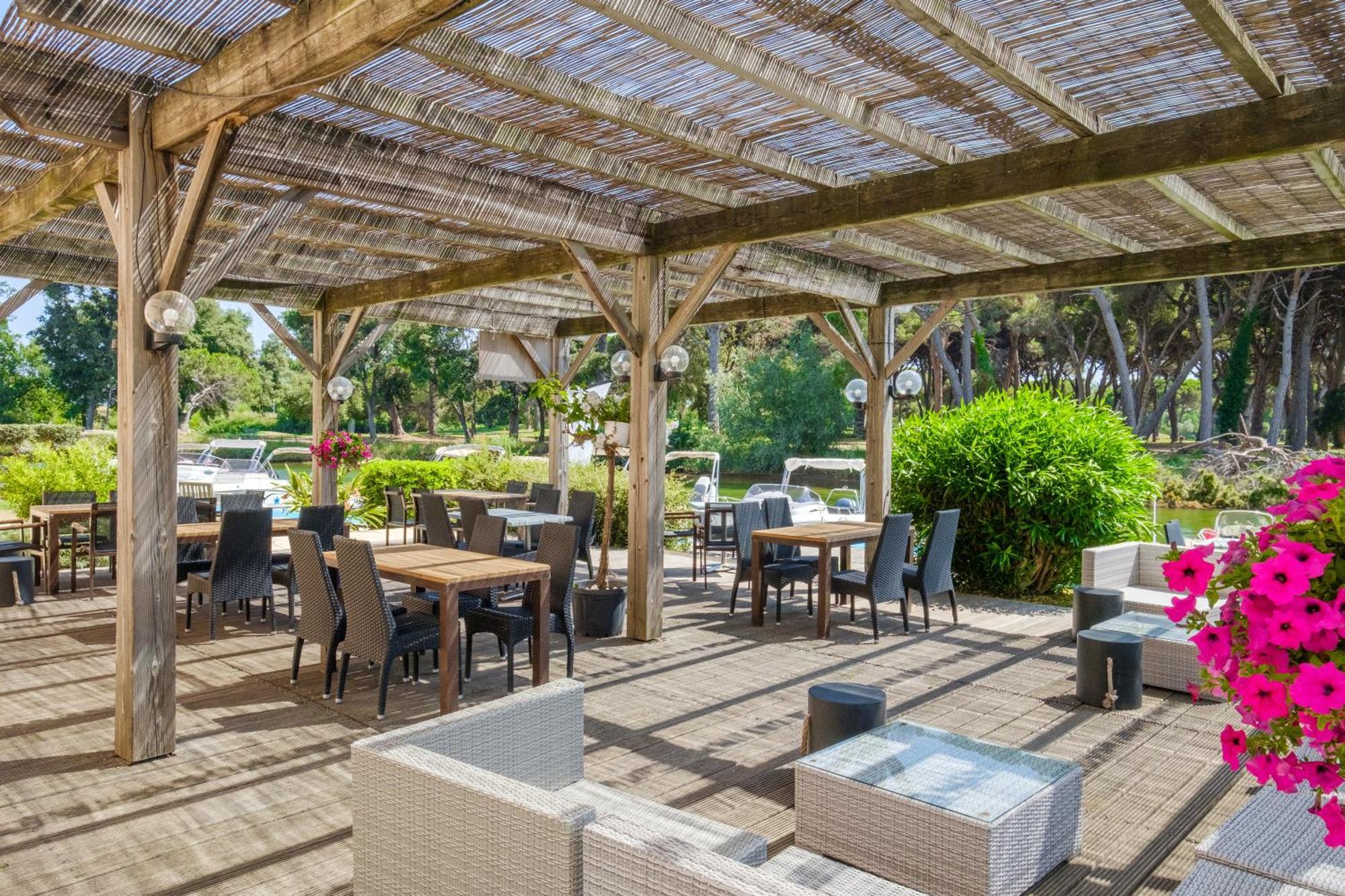 Residence Pierre & Vacances Les Rives De Cannes Mandelieu ภายนอก รูปภาพ